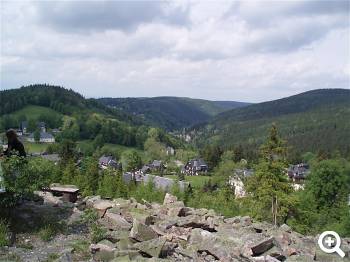 Panorama von der Schutzhütte am Spitzberg